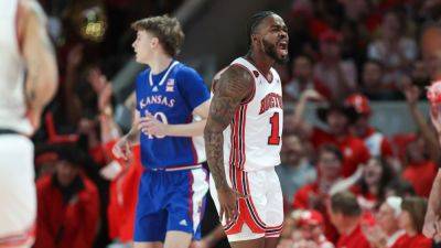 Houston clinches outright Big 12 title, then routs Kansas by 30 - ESPN