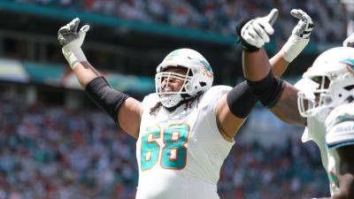 Sources - Panthers to sign ex-Dolphins OG Hunt to 5-year, $100M deal - ESPN