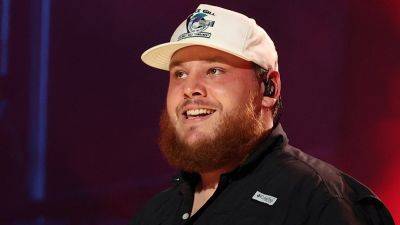 Luke Combs torches Panthers after team's latest reported roster move - foxnews.com - New York - San Francisco - state Tennessee - county Perry - county Terry