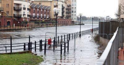 Bay - Huge spring tides cause flooding in Cardiff, Newport and on rivers and the coast - live updates - walesonline.co.uk - county Newport