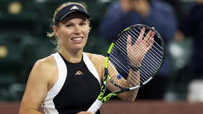Caroline Wozniacki to face world number one Iga Swiatek in Indian Wells quarter-finals