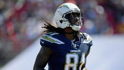 Chargers release Mike Williams to save $20M, get under NFL's salary cap