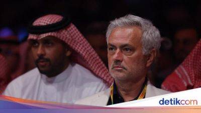 Jose Mourinho dan Pemilik Chelsea Bertemu di Arab Saudi?