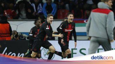Bayer Leverkusen - Matej Kovar - Alex Grimaldo - Liga Europa - Leverkusen Vs Qarabag: Menang 3-2, Xhaka dkk ke 8 Besar Liga Europa - sport.detik.com