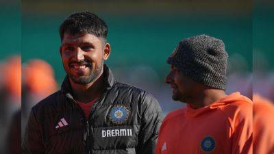 Rohit Sharma - Rahul Dravid - Ajit Agarkar - Rahul Dravid, Rohit Sharma Unsure, Ajit Agarkar Pushed For Young Star's Test Debut: Report - sports.ndtv.com - India