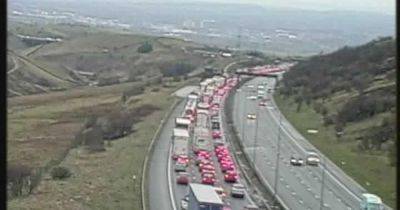 M62 LIVE: Delays after crash stops all traffic - updates - manchestereveningnews.co.uk