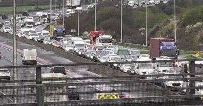 Crash closes one lane of Prince of Wales bridge - walesonline.co.uk