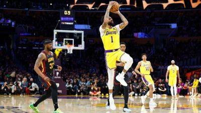 Darvin Ham - D'Angelo Russell ties Lakers franchise record for 3s in a season - ESPN - espn.com - Los Angeles