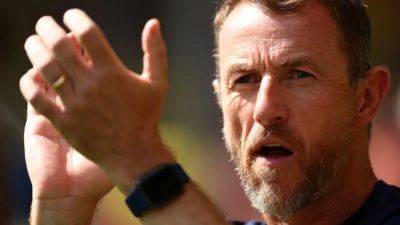 Birmingham appoint Rowett as interim manager, Mowbray takes medical leave