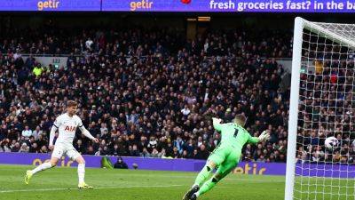 Premier League wrap: Spurs beat Crystal Palace to maintain Champions League push