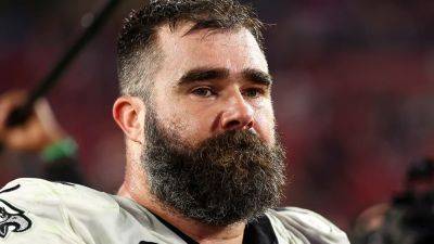 Jason Kelce - JJ Watt reflects on Jason Kelce's 'unbelievable career,' explains why he was so 'frustrating to play against' - foxnews.com - county Eagle - state Arizona - state Tennessee - state Wisconsin