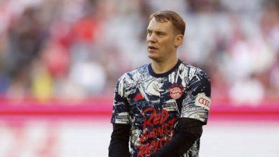 Goalkeeper Neuer to miss Germany friendlies with muscle strain