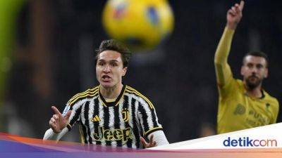 Federico Chiesa - Adrien Rabiot - Juventus Disarankan Lepas Chiesa - sport.detik.com