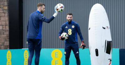 Scotland boss Steve Clarke says standards are important against the Netherlands, as he opens the door for Liam Kelly