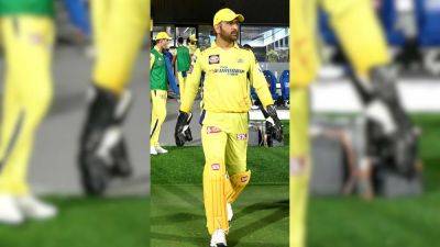 Ruturaj Gaikwad - Stephen Fleming - Tom Moody - After MS Dhoni's Sudden Exit From CSK Captaincy, IPL-Winning Coach Raises Questions On His Fitness - sports.ndtv.com