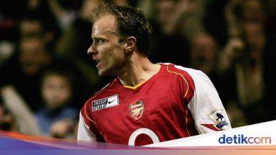Donny Van-De-Beek - Dennis Bergkamp - Cucu Dennis Bergkamp Fans Arsenal, MU, atau...? - sport.detik.com