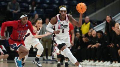 Caitlin Clark - Paige Bueckers - Canadian Aaliyah Edwards, Paige Bueckers lead UConn over Jackson State - cbc.ca - county Edwards - state Iowa - state West Virginia - county Jackson - state Connecticut