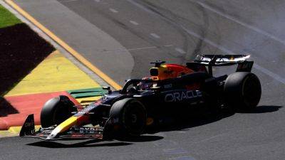 Max Verstappen - Sergio Perez - Charles Leclerc - Carlos Sainz - Oscar Piastri - Brake fire ends F1 race in Australia for Max Verstappen - ESPN - espn.com - Australia - Saudi Arabia