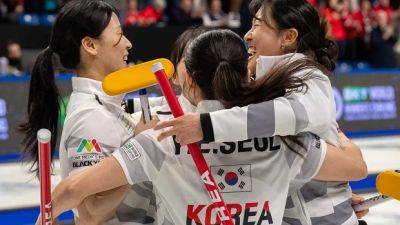 South Korean skip makes double-takeout in 10th end for curling bronze, 1st world medal