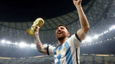 Lionel Messi - Paris St Germain - Ballon D - Age won't determine when I retire, says Messi - channelnewsasia.com - Usa - Argentina - El Salvador - Costa Rica