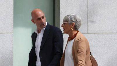 Jenni Hermoso - Luis Rubiales - Jorge Vilda - Prosecutor seeks 2-1/2-year jail term for Spain's ex-soccer chief Rubiales over kiss - channelnewsasia.com - Spain