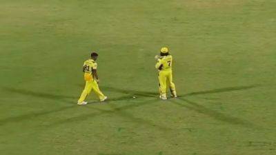 CSK Star Didn't Touch MS Dhoni's Feet. Fresh Video Reveals True Story