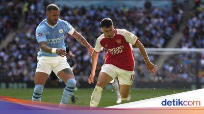 Gary Neville - Liga Inggris - Arsenal Mau Juara Premier League? Kalahkan Man City Akhir Pekan Ini! - sport.detik.com