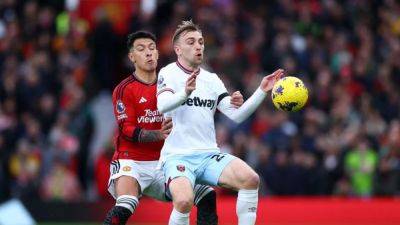 Man United's Martinez could return against Brentford, says Ten Hag