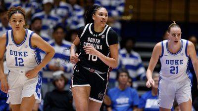 Dawn Staley - Dawn Staley helps reunite South Carolina's Kamilla Cardoso with family: 'An incredible moment for all of us' - foxnews.com - Brazil - state Tennessee - state North Carolina - state South Carolina - county Durham - Reunion