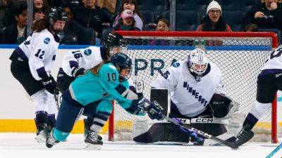 Rooney's 2nd PWHL shutout helps Minnesota beat New York to snap 3-game skid
