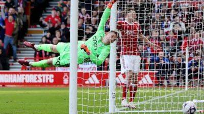 Fighting Forest move out of drop zone with draw against Palace