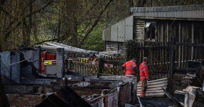Oldham fire: Scene of devastation as huge blaze rips through barn - manchestereveningnews.co.uk - county Oldham