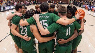 Dartmouth hoops players vote to join local union - ESPN