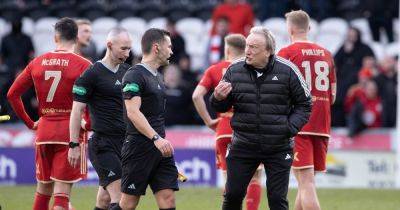 Neil Warnock - Inside the Aberdeen FC dressing room reaction to late St Mirren gut punch as 'sickened' players didn't say a WORD - dailyrecord.co.uk - Scotland