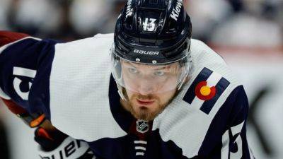 NHL roundup: Valeri Nichushkin makes winning return for Avs