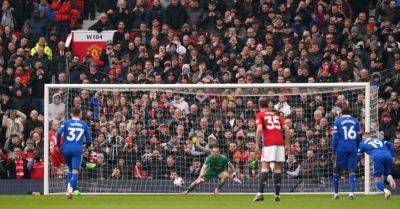 Marcus Rashford - Bruno Fernandes - Man Utd - Penalty double helps Manchester United edge past Everton at Old Trafford - breakingnews.ie