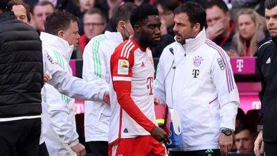 Alphonso Davies exits with facial injury 14 minutes into return to Bayern Munich lineup
