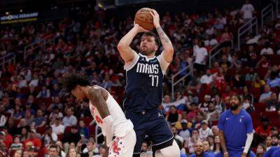 Luka Doncic - Mavericks keep rolling, snap Rockets' 11-game winning streak - ESPN - espn.com - Washington - county Dallas - county Maverick