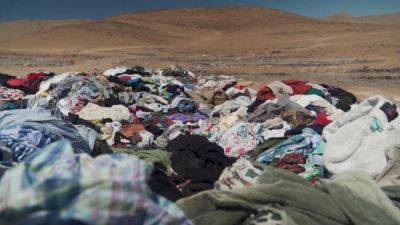 International Day of Zero Waste: Chile's Atacama desert, a clothing graveyard - france24.com - France - Chile