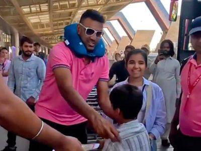 Watch: Ravichandran Ashwin's Special Gesture For Young Fans Wins Hearts