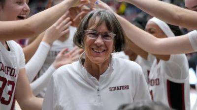 Tara Vanderveer, winningest basketball coach in NCAA history, retires after 45 years