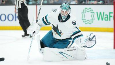 Sharks Goalie Devin Cooley Has Hilarious Reaction To His 49-Save game