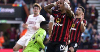 Bournemouth denied late penalty by VAR as Manchester United escape with draw