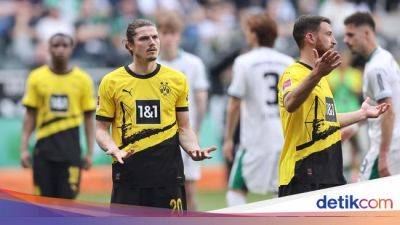 Borussia Dortmund - Nico Schlotterbeck - Marcel Sabitzer - Bundesliga - Gladbach Vs Dortmund: Die Borussen Menang 2-1 - sport.detik.com