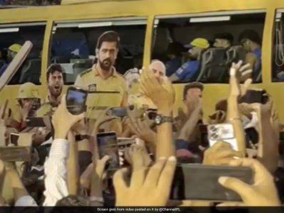 Watch: Mumbai Fans Super Excited For MS Dhoni's Wankhede Stadium Re-Entry