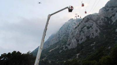 Cable car crash in Antalya kills one, leaves many stranded