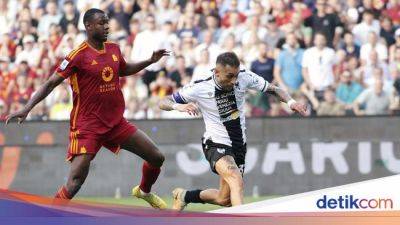 Udinese Vs Roma: Evan Ndicka Kolaps, Laga Dihentikan