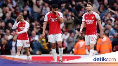 Arsenal Vs Aston Villa: Meriam London Melempem 0-2