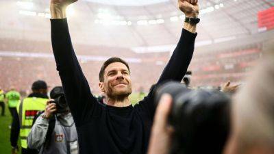 Leverkusen's Alonso hails 'extraordinary' Bundesliga triumph - ESPN