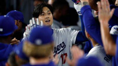How Shohei Ohtani is connecting with his Dodgers teammates - ESPN